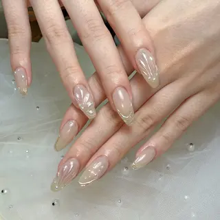 ミディアム ネイルサロンブラン アカネのネイルデザイン
