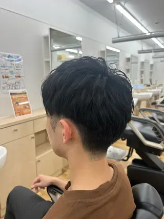 ミディアム メンズ トミオカ ⸌⍤⃝⸍のヘアスタイル
