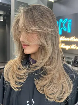 ロング Kotomi 🇺🇸💋のヘアスタイル
