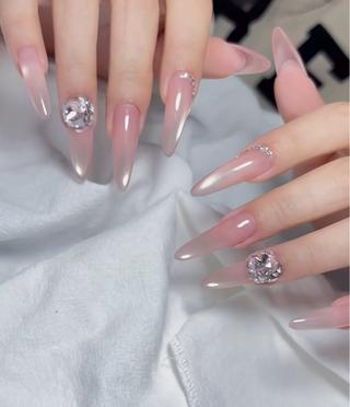 ネイル Dione Nail きよみのネイルデザイン