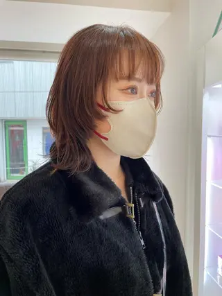 ミディアム カラー 渡部凌我 小顔ウルフ ハイトーンカラーのヘアスタイル