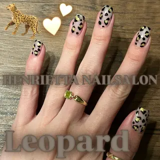 ネイル HENRIETTA NAILSALONのネイルデザイン