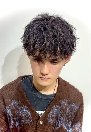 ショート パーマ メンズ 金子 遥人のヘアスタイル