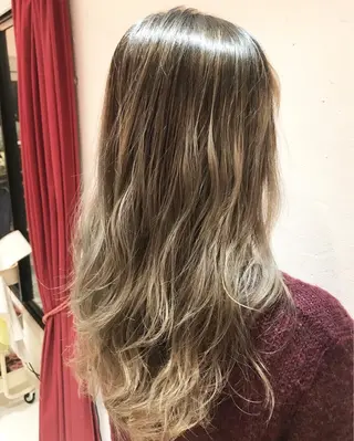 ロング カラー ご新規様限定 透明感カラーKANAのヘアスタイル