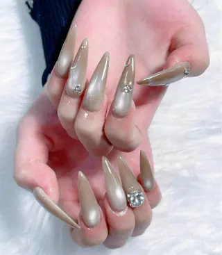 ネイル Hin Hana Nailのネイルデザイン