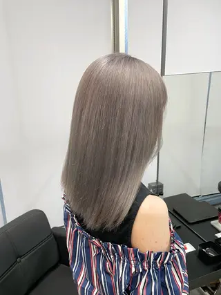 セミロング 冨田 果歩のヘアスタイル