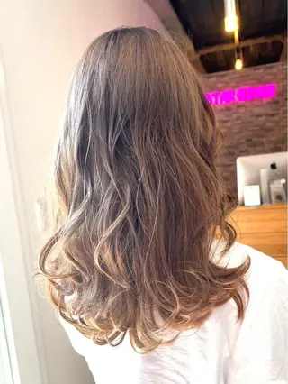 ロング カラー ヘアカラー&縮毛矯正 STAR☆RIVERのヘアスタイル