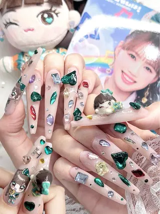 ネイル ️🫧みつき/ 渋谷/痛ネイル️🫧のネイルデザイン