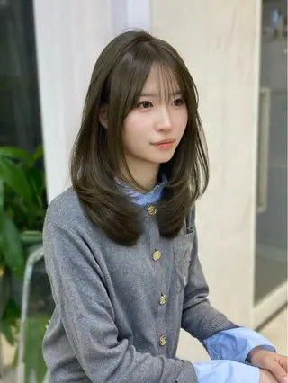 ミディアム 透明感カラー🤍 ゆかこ🐈⬛のヘアスタイル