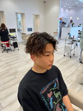 パーマ メンズ メンズカットパーマ 伊藤瑠星のヘアスタイル
