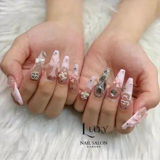 ネイル Lucky Nail Salonのネイルデザイン