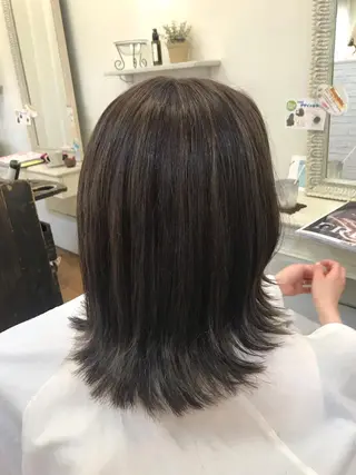 セミロング 澤田 彩香のヘアスタイル