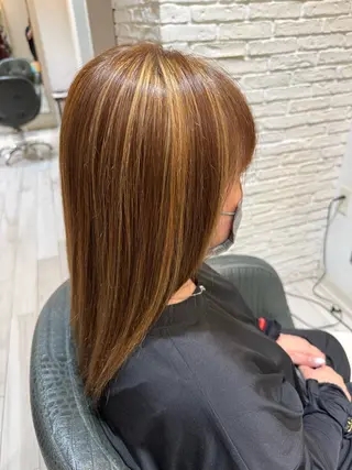ミディアム 永美 千夏のヘアスタイル