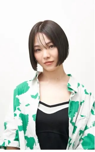 ミディアム カラーモデル募集 三浦真理恵のヘアスタイル