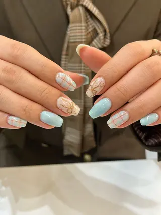 ネイル 👑 pool SAKI 👑のネイルデザイン