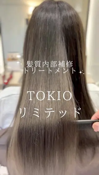 ロング EIGHT plum TOKIOリミテッドのヘアスタイル