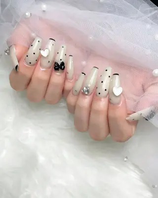 ネイル IBUKI PEEKABOO梅田のネイルデザイン