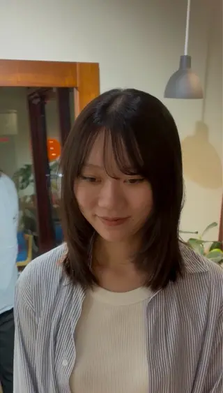 ミディアム 中嶋 うみのヘアスタイル
