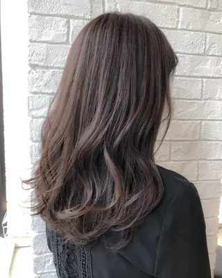 セミロング カラー 【透明感、艶髪】西村 有司のヘアスタイル