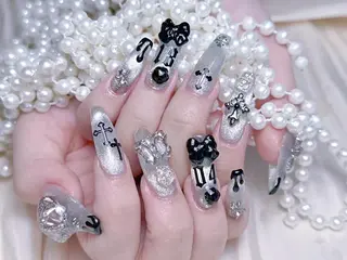 ネイル リリ 奈🎀のネイルデザイン