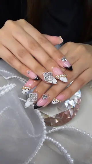 ネイル 🅁nail🪞✨ risa🎀のネイルデザイン