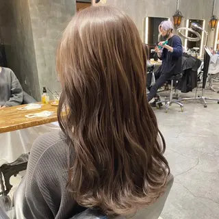 セミロング カラー 透明感カラー🌿 グレージュ🐺陽介のヘアスタイル