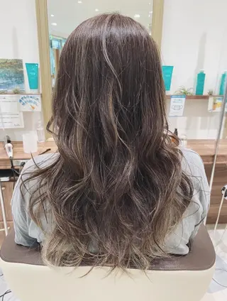 ロング カラー 中村 楓のヘアスタイル