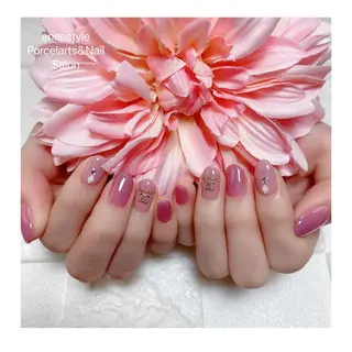 ミディアム ネイル 🐾enen style 🐾のネイルデザイン
