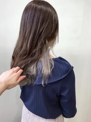 カラー white.梅田 デザインカラー🦄のヘアスタイル