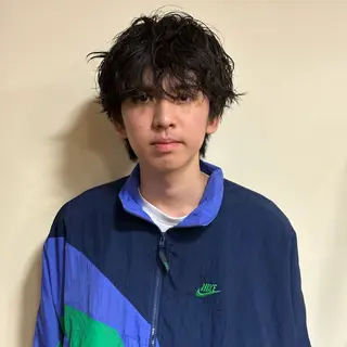 ショート パーマ メンズ 浅岡 昭汰のヘアスタイル