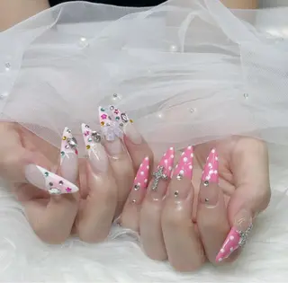 ネイル Dyo Nail_Royalのネイルデザイン