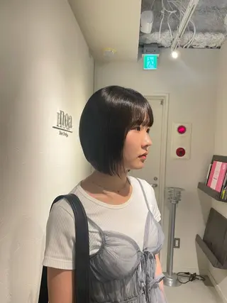 ミディアム カラー tiel 小山莉々のヘアスタイル