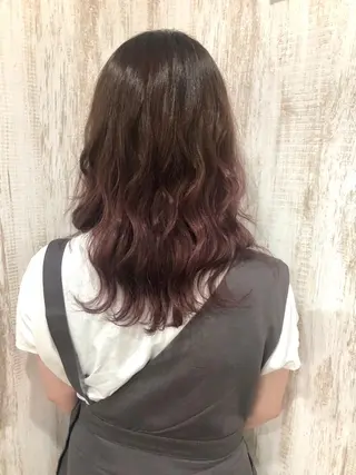 カラー white.梅田 デザインカラー🦄のヘアスタイル