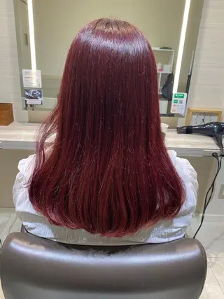 セミロング カラー 銀座メンズ専門🖤 叶奈々のヘアスタイル