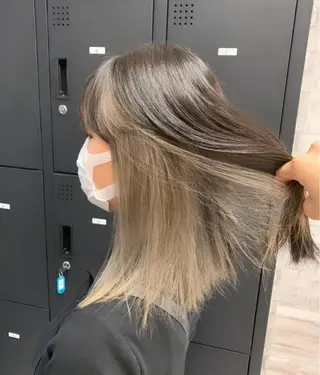 ロング カラー パーマ ヘアアレンジ メンズ キッズ ネイル マツエク・マツパ アイブロウ 🐺ウルフ×ハイトー ン🖤Yukinoのヘアスタイル