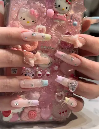 ネイル D-BEAUTY Nailsalonのネイルデザイン