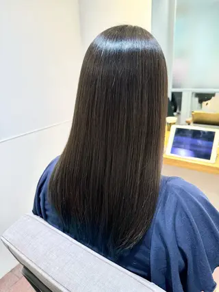 セミロング 髪質改善縮毛矯正特化 高木修司のヘアスタイル