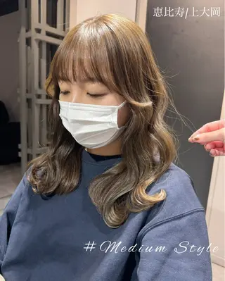 ミディアム カラー 似合う髪型見つけます AYAKAのヘアスタイル