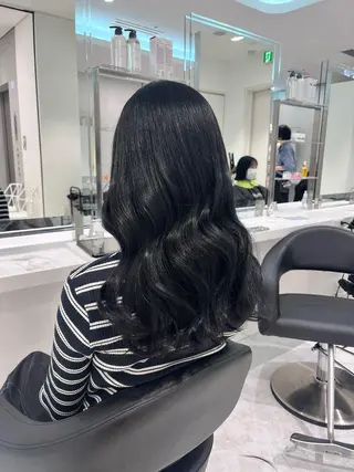 ロング カラー ラベンダー💜 グレージュ🩶のヘアスタイル