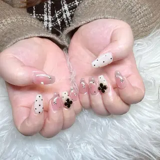 ネイル Luna Gladeのネイルデザイン
