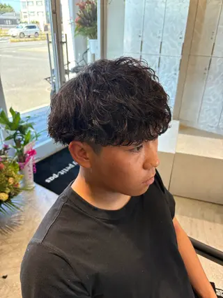 メンズ 🧋ミルクティーカラ ー🧋特化小林拓登のヘアスタイル