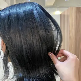 ミディアム カラー SALTWATER AYARIのヘアスタイル