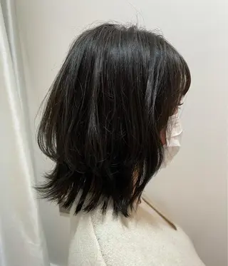 カラー 透明感カラー 🩶🩵🩷AIRIのヘアスタイル