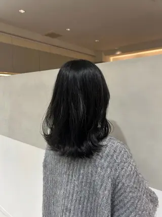 ミディアム カラー 艶カラー🫧 🩵ちとせ🩵のヘアスタイル