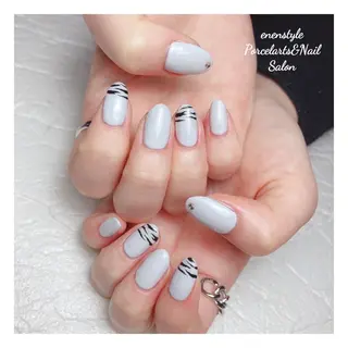 ミディアム ネイル 🐾enen style 🐾のネイルデザイン