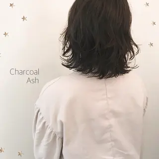 ミディアム カラー 市川 千夏のヘアスタイル