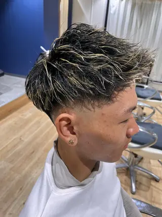 ショート カラー パーマ メンズ メンズサロン LiGKAITO🦖のヘアスタイル