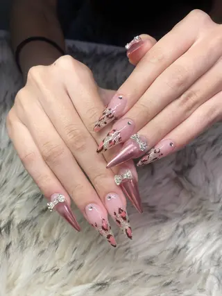 ネイル nes.nail★ AYANOのネイルデザイン