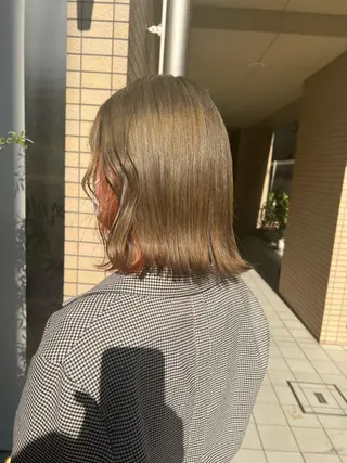 ミディアム 草野ゆずき⌇縮毛矯正 ⌇Wカラー⌇レイヤーのヘアスタイル