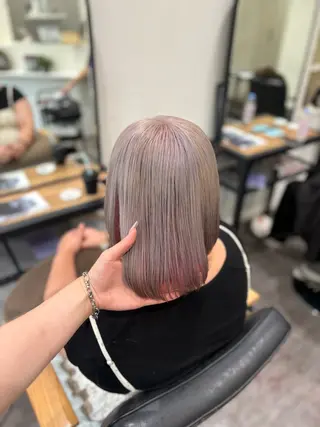 ショート カラー nijika/ 艶カラー🫧のヘアスタイル